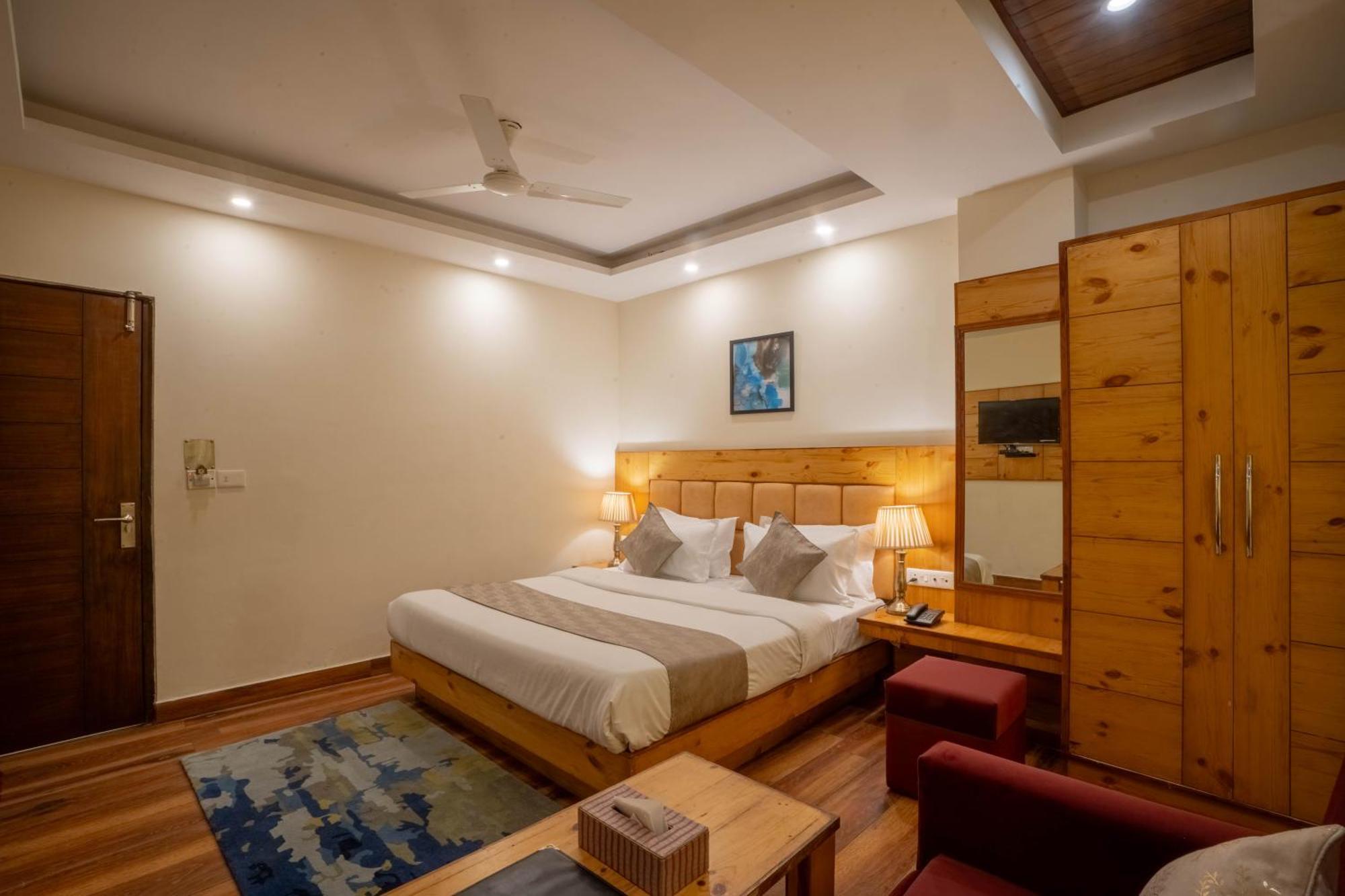Perfectstayz Valley Vista 5 Min Walk To Mall Road 穆索里 外观 照片