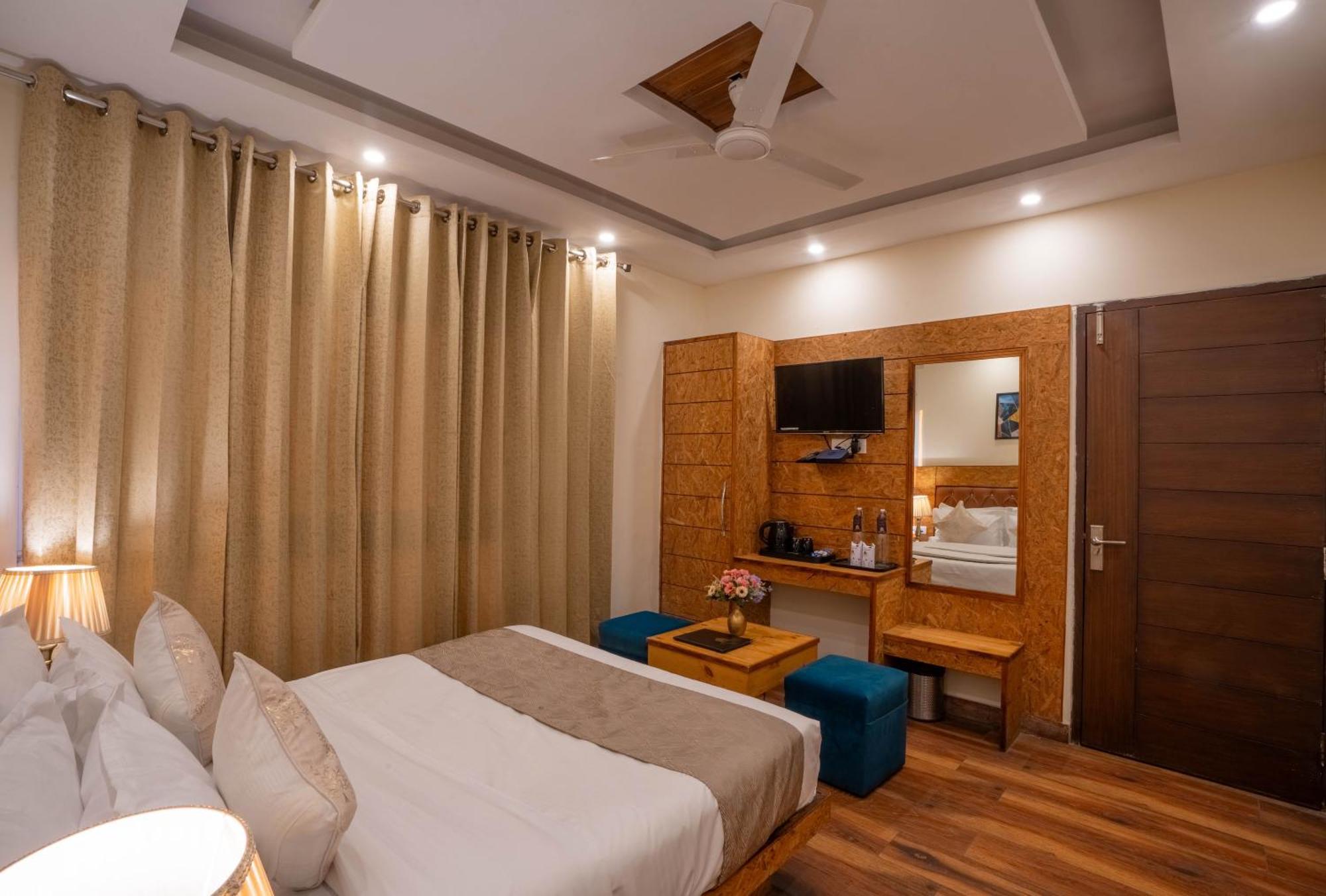 Perfectstayz Valley Vista 5 Min Walk To Mall Road 穆索里 外观 照片
